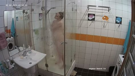 Watch Shower Girl Lillian Shower Feb 02 2023 Naked People With