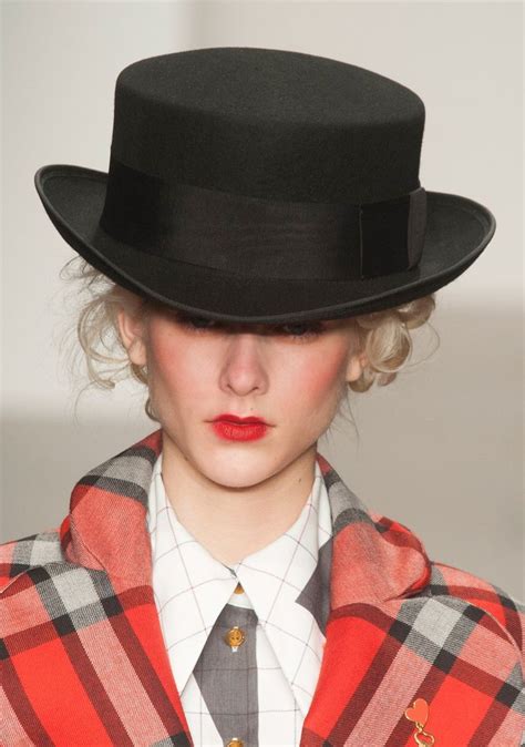 Vivianne Westwood Vivienne Westwood Trendy Hat Hat Fashion