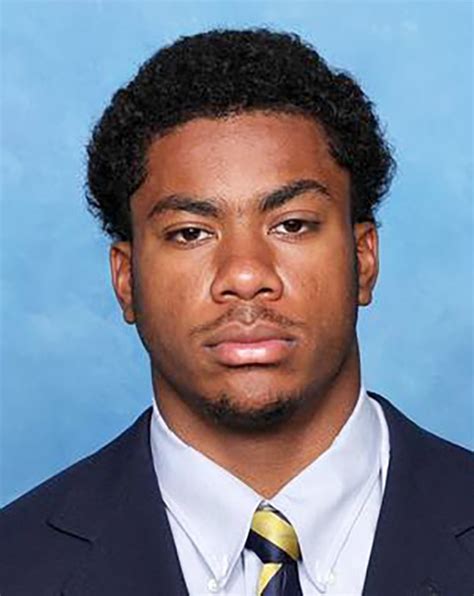 San Jose State Football Player Fatally Struck By Bus While Riding E Scooter