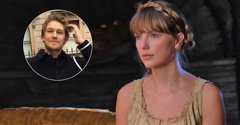 Taylor Swift Takes To Stage First Time After Joe Alwyn Breakup Tells