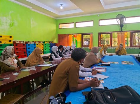 STUDI TIRU SMP NEGERI 8 PROBOLINGGO KE SMP NEGERI 1 PROBOLINGGO TENTANG ...