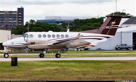 Raytheon 350 King Air B300 Untitled Aviation Photo 6039875