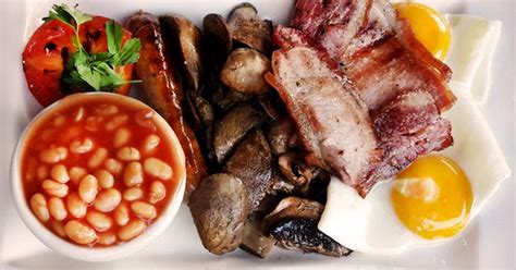 English Breakfast In Greenwoods | TasteAtlas | Recommended authentic ...