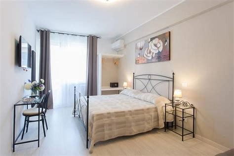 B&B LA PERLA DI ROMA - Prices & Specialty B&B Reviews (Rome, Italy)