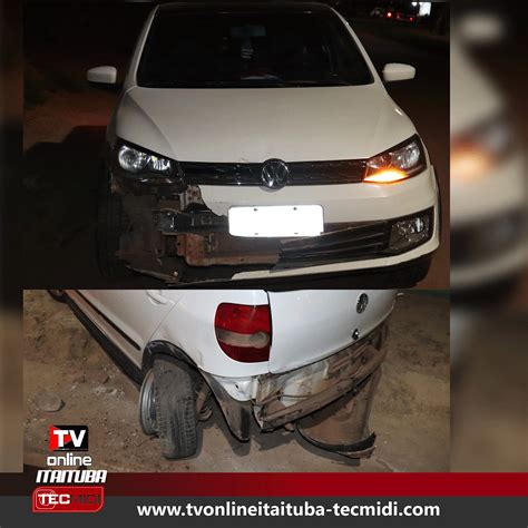 Motorista Dorme No Volante Bate Em Um Carro Parado E Deixa Uma Pessoa