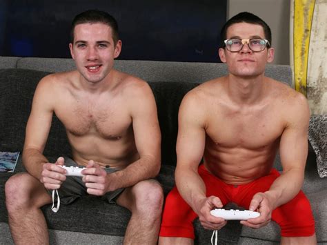 Free Nerd Big Cock Gay Porn Videos XHamster