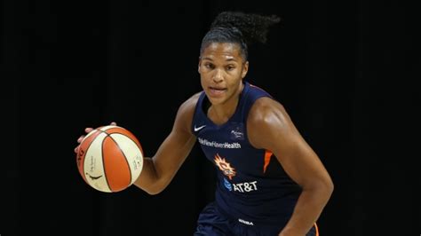 Alyssa Thomas, Connecticut Sun hand Atlanta Dream fifth straight loss - TSN.ca