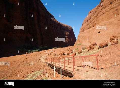 Walpa Gorge At Kata Tjuta The Olgas Uluru Kata Tjuta National Park