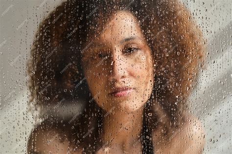 Premium Photo Sensual Portrait Of Young Woman Taking A Shower