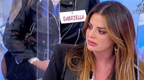 Temptation Island La Dama Roberta Di Padua Fa Un Apprezzamento Su Un