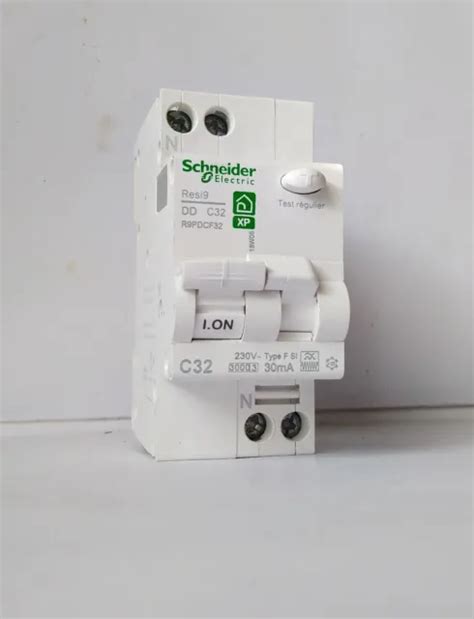 Schneider Electric Resi Disjoncteur Diff Rentiel A Ma Type F Si