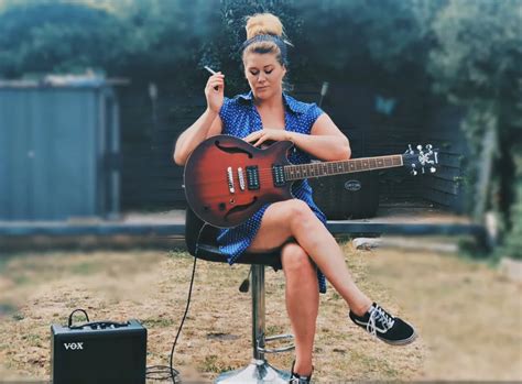 Sexy Colibri 24 Nude Pics XHamster