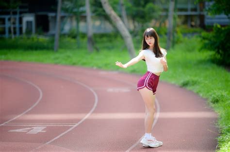 1367050 Asian Pose Shorts Glance Brunette Girl Rare Gallery HD Wallpapers