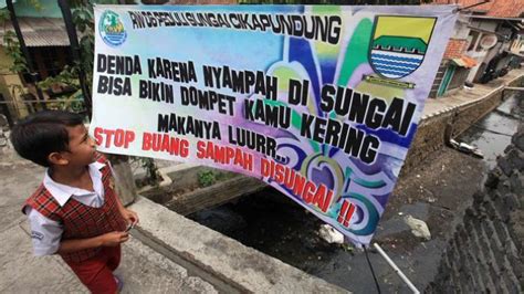 Breaking News Foto Gerakan Stop Buang Sampah Ke Sungai Tribunjabar Id