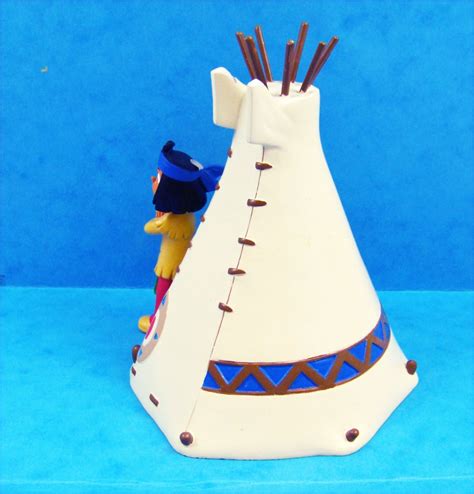 Yakari (Cartoon series 2005) - Resin Figure - Yakari with his Tipi