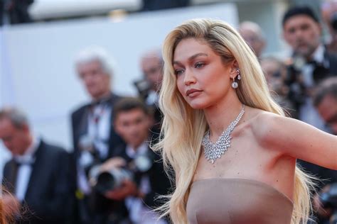 Gigi Hadid Se Muestra Tranquila Tras Ser Arrestada Por Posesi N De