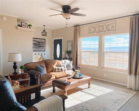 Farmhouse Living Room With Warm Brown Accents Soul And Lane