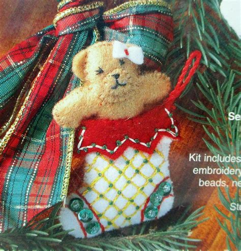 Bucilla Gallery Of Stitches HOLIDAY BEARS Felt Ornament Crafting Kit