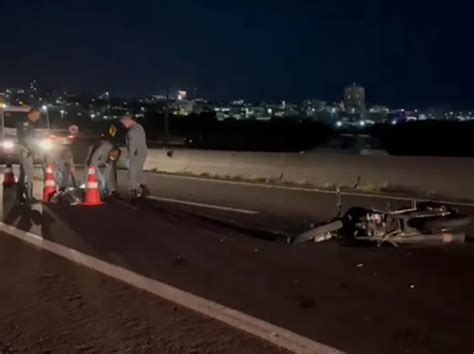 TV Paraguaçu Homem morre em batida entre moto e carreta na Rodovia do