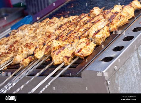 Chicken Sheesh Kebab Hi Res Stock Photography And Images Alamy