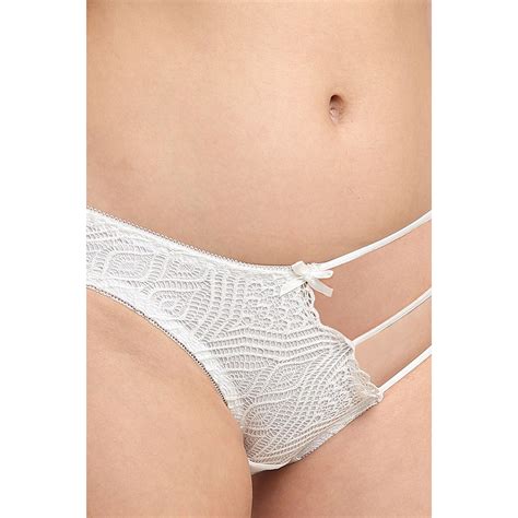 Makclan Comfy Flirt And Fervent Lingerie White Set Of Buy