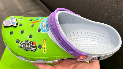 Crocs Classic Clog Toy Story Buzz Lightyear Youtube