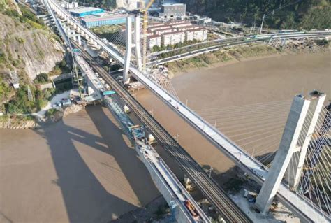 杭温铁路：国内高速铁路领域首座大跨度钢混刚构连续梁铁路桥合龙 路桥资讯 桥梁要闻、会展报告、路桥政策