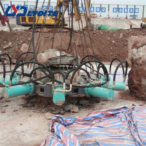 Simply Operated Low Noise Pile Cutting Equipment Hydraulic Concrete Pile Breaker Max Cutting