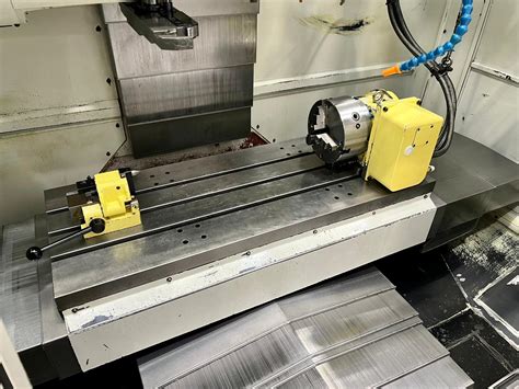 Hurco Vm Vertical Machining Centre With Nikken Cnc Ya Th Axis