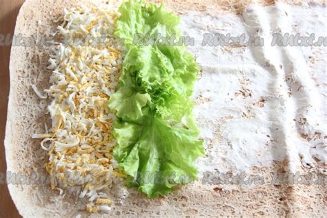 Рулет из лаваша с творожным сыром и курицей: 10 фото в рецепте