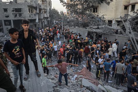 One Million Gazans Flee As Israel Readies For Ground Attack Cebu Daily News