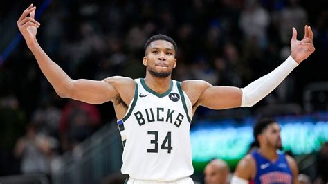 Giannis Antetokounmpo Reminisces Over Bucks Subpar Start To The 2020