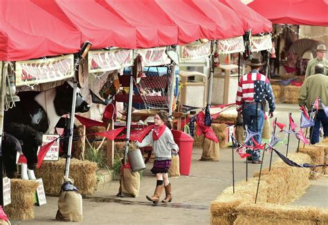 Kids Learn Cow Milking Gold Panning And Steer Roping At Cowboy Boot Camp