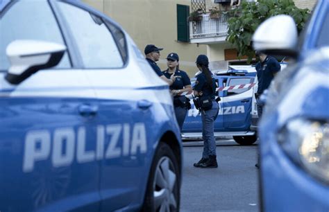 Omicidio Di Giacomo A Tor Bella Monaca Arrestato Enne Chi Il