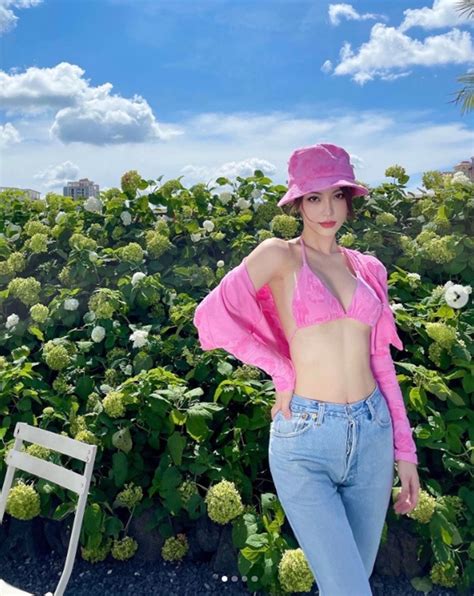 1001 kiểu diện quần jeans đốt mắt của hot mom Trung Quốc