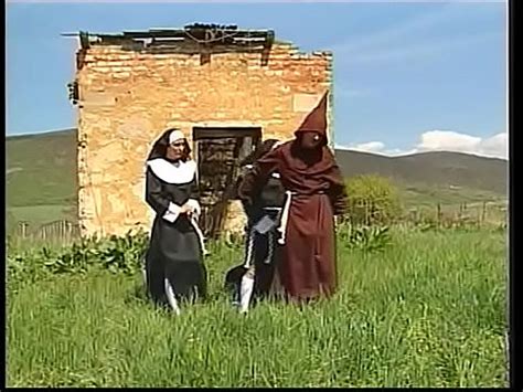 Monjas divirtiéndose XVIDEOS