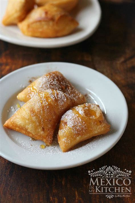 Authentic Sopaipillas Recipe Nomnom S Recipes