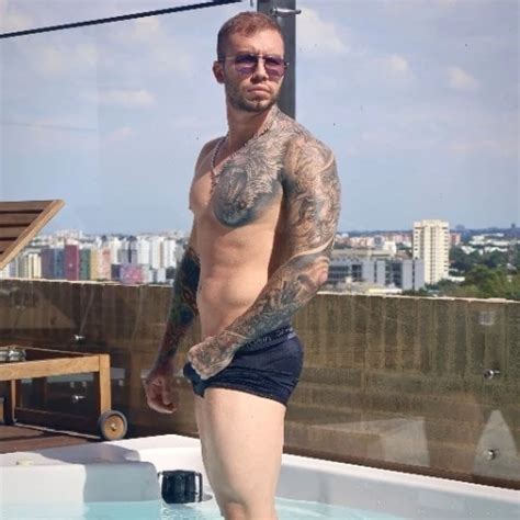 Lina Henao ist mein geiles zimmermädchen das mir ihren großen latina arsch Brian Evansx