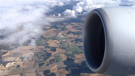 Business class American Airlines 777-300ER - YouTube