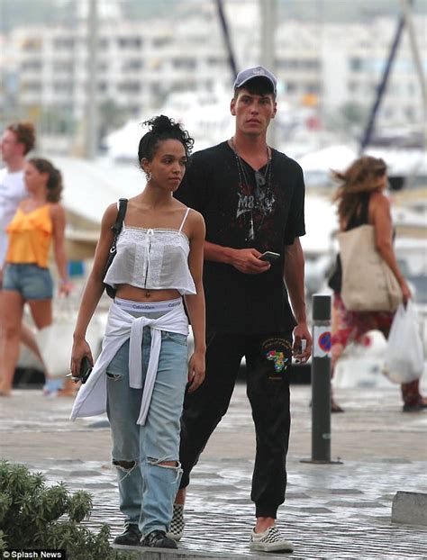 Fka twigs boyfriend list - puppygarry
