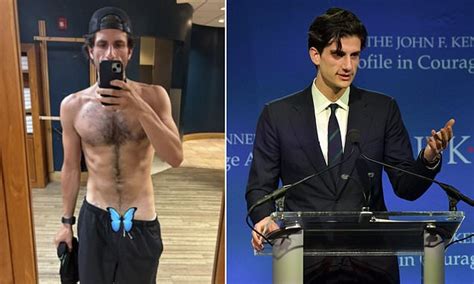 Jfk S Grandson Jack Schlossberg Shows Off His Impressive Abs In