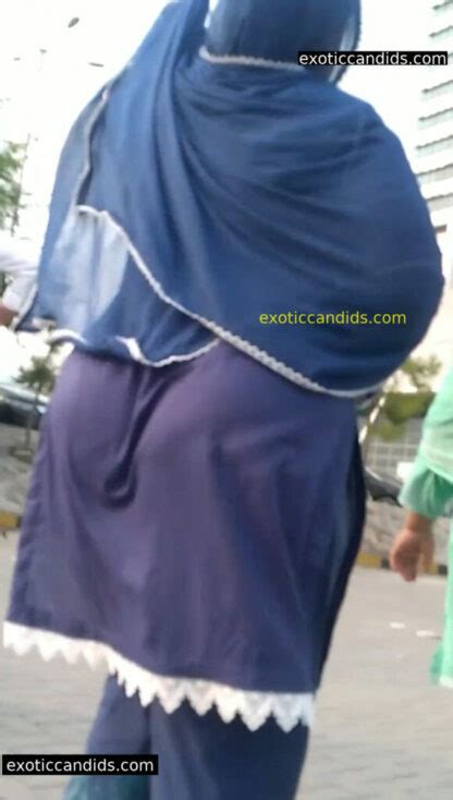 Pakistani Candid ASS Exclusive Shop Exotic Candids