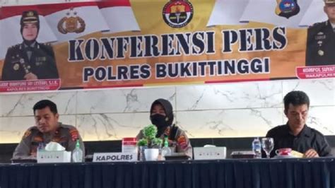 Mutasi Besar Besaran Polri 7 Polwan Promosi