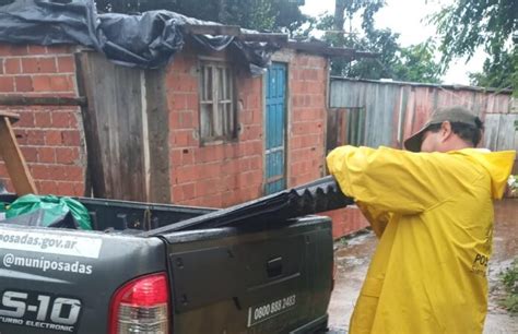 Tras Las Intensa Lluvia Registrada En Posadas Asisten A Familias Que