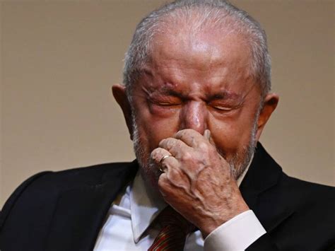 Presidente Lula vê sucessão de erros e derrota para oposição em norma