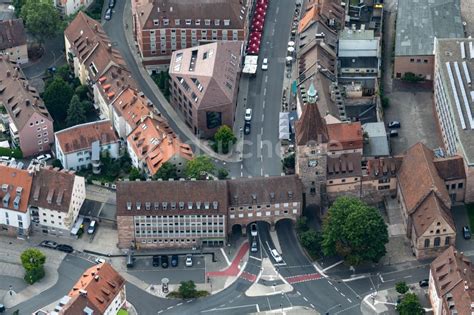 Nürnberg aus der Vogelperspektive Turm Bauwerk Laufer Schlagturm Am