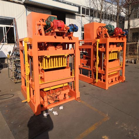 Qt Cement Curbstone Concrete Block Moulding Machine In Papua New