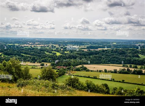 Mole Valley Hi Res Stock Photography And Images Alamy