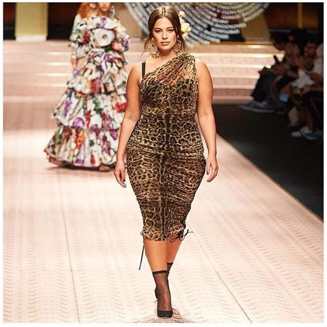 Top 23 World Famous Plus Size Models Of 2021 You Must Know