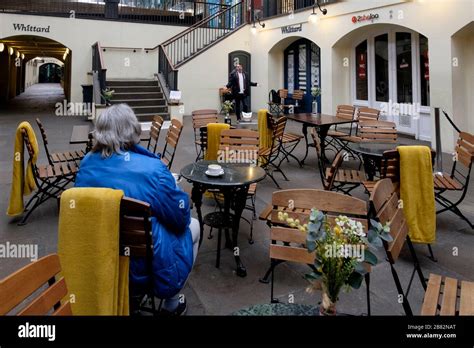 Busker Covent Garden 2020 Hi Res Stock Photography And Images Alamy